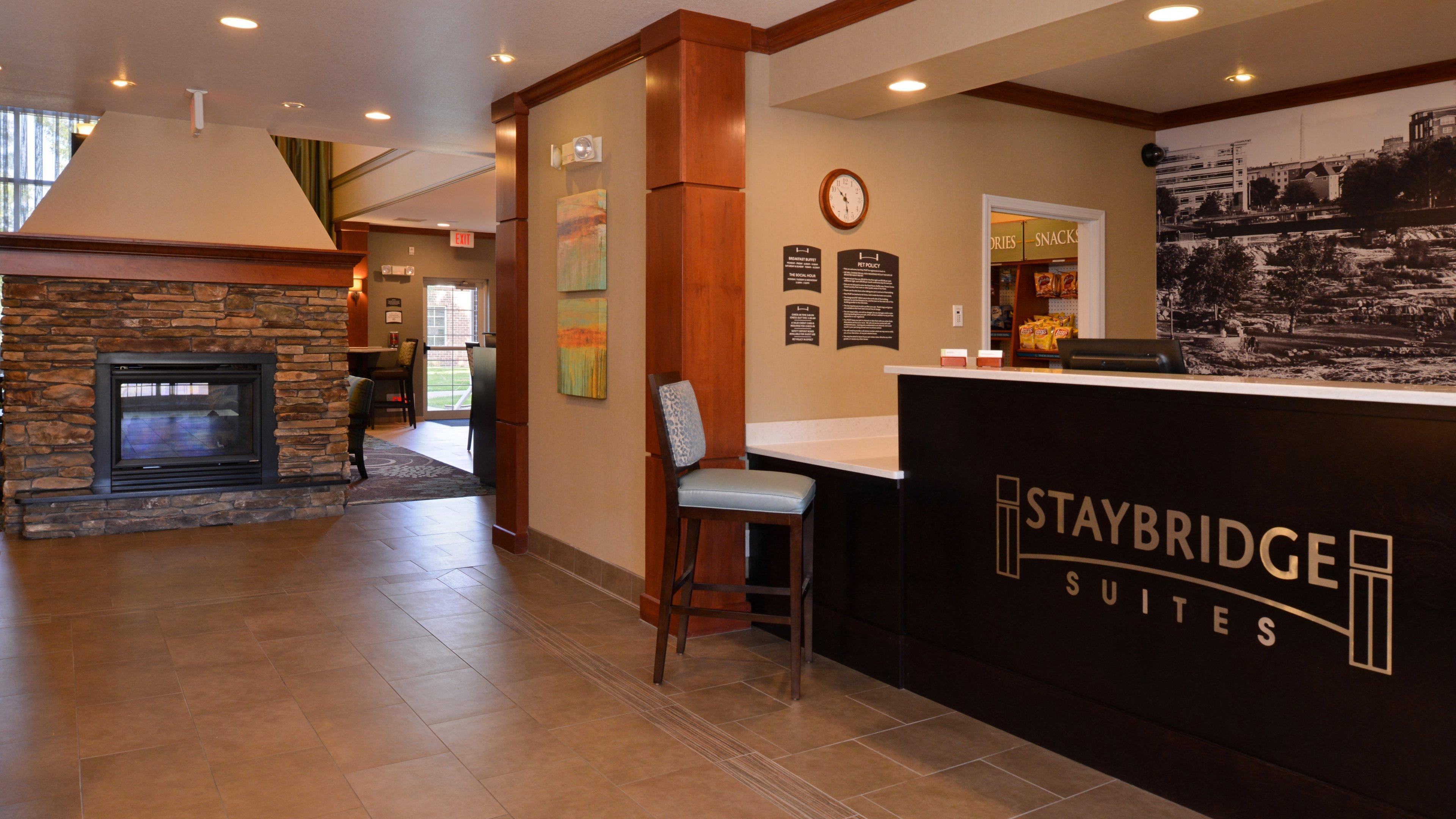 Staybridge Suites Sioux Falls At Empire Mall By Ihg Buitenkant foto