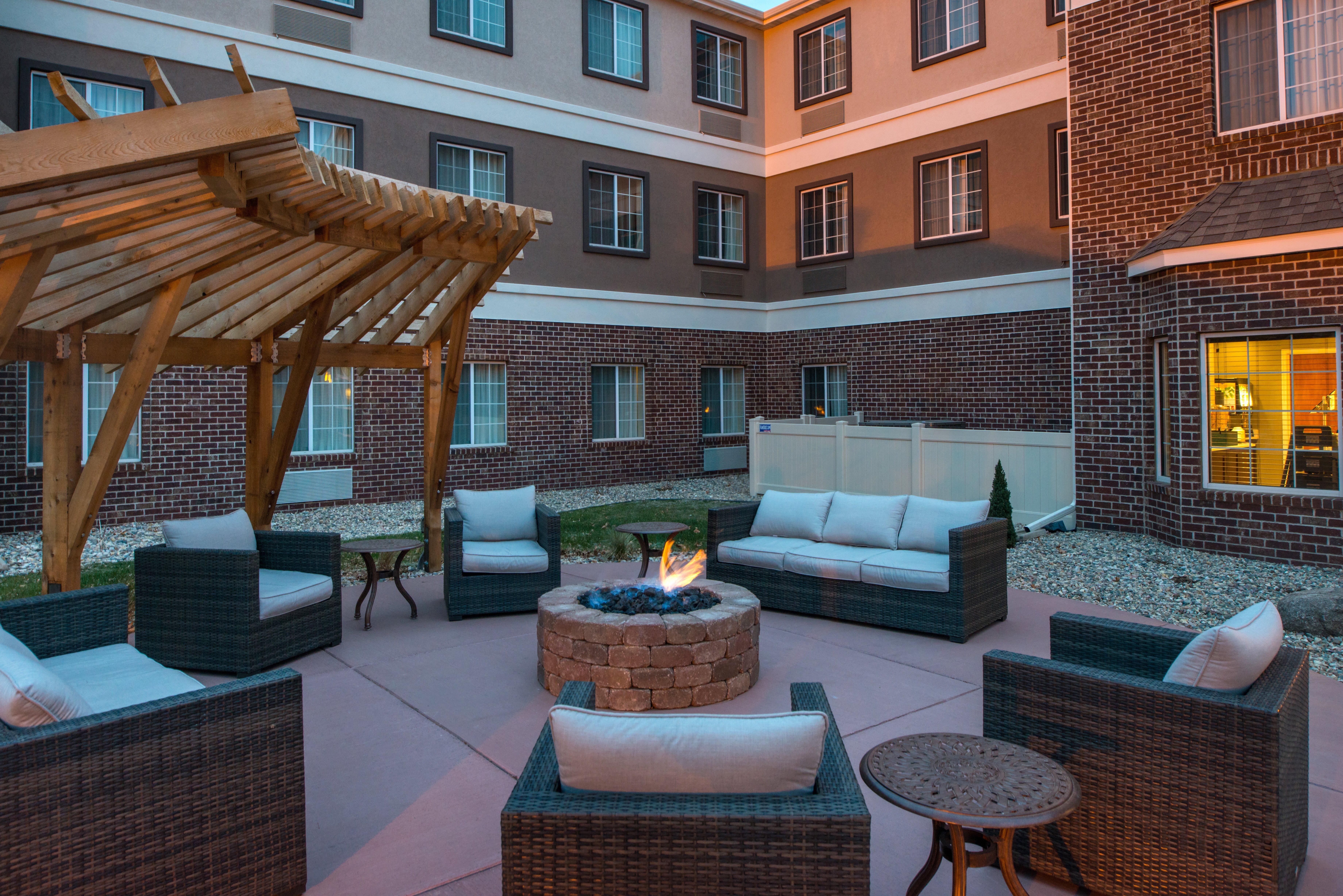 Staybridge Suites Sioux Falls At Empire Mall By Ihg Buitenkant foto